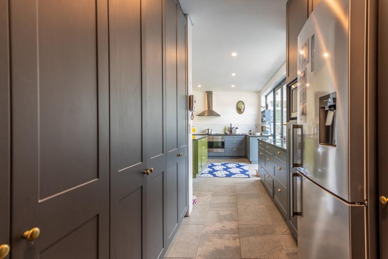 To Let 5 Bedroom Property for Rent in Zwaanswyk Western Cape